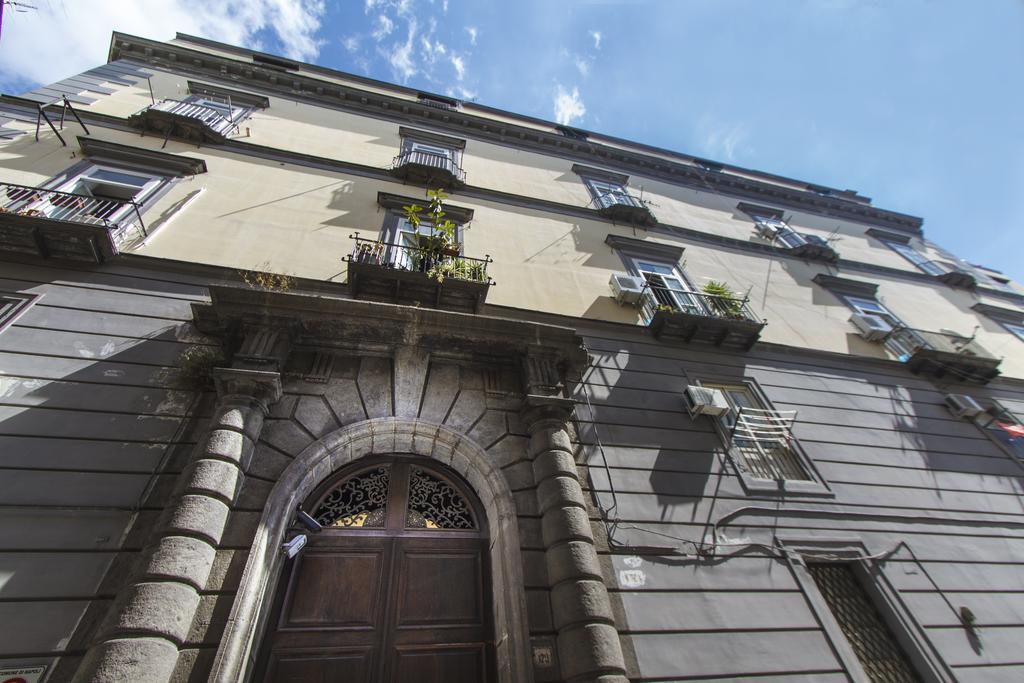 Residenza Principe Di Carafa Hotel Napoli Exterior foto
